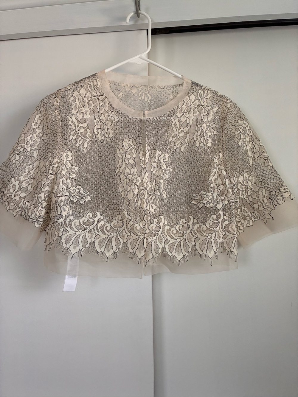Rosa Clara Ivory Floral Lace Cropped Blouse